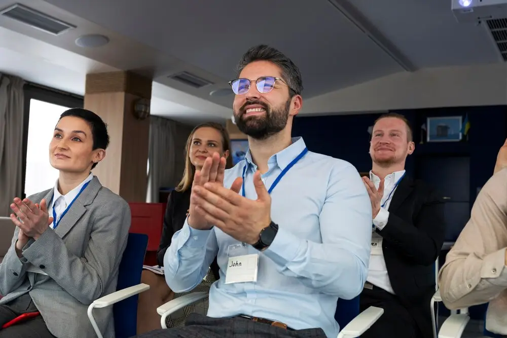 Definindo o Posicionamento de Mercado da Sua Empresa: Um Guia Prático Definindo o Posicionamento de Mercado da Sua Empresa Um Guia Prytico - Definindo o Posicionamento de Mercado da Sua Empresa: Um Guia Prático