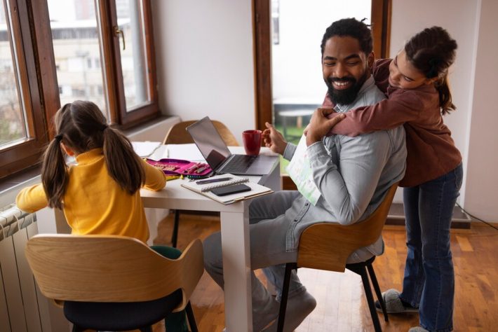 Equilibrando Vida Pessoal e Profissional Dicas para Empreendedores - Equilibrando Vida Pessoal e Profissional: Dicas para Empreendedores