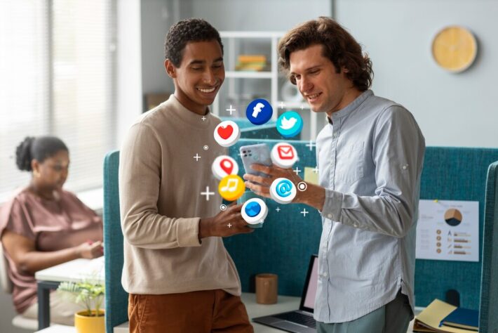 Social Selling Conectando Vendas e Redes Sociais para o Sucesso Empresarial - Social Selling: Conectando Vendas e Redes Sociais para o Sucesso Empresarial