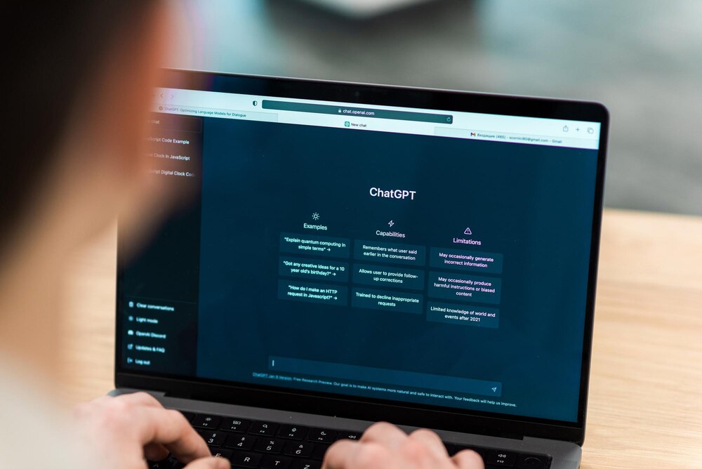 Transformando o Atendimento ao Cliente: O Papel dos Chatbots e Assistentes Virtuais no Futuro  