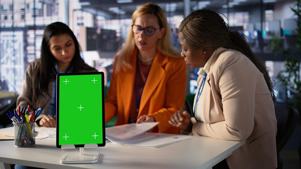 Estratégias Vencedoras para Converter Leads em Clientes B2B Estratygias Vencedoras para Converter Leads em Clientes B2B - Estratégias Vencedoras para Converter Leads em Clientes B2B