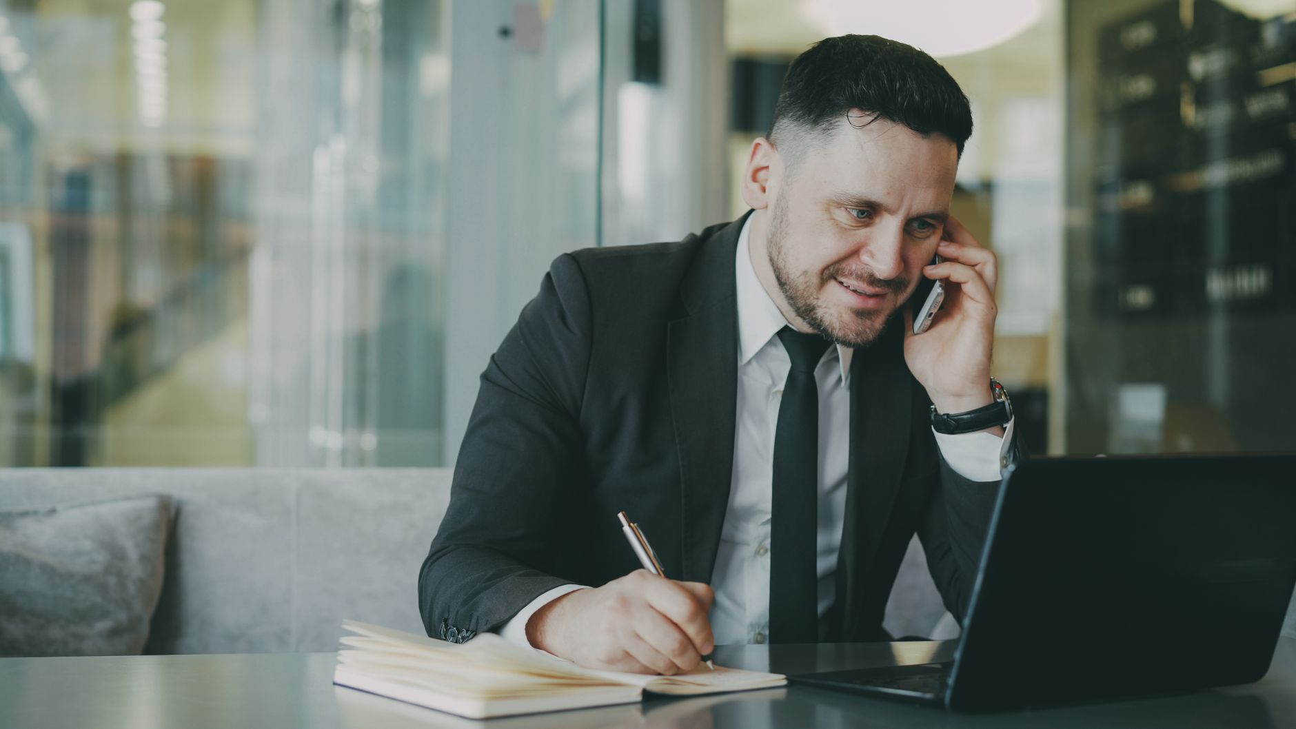 Estratégias de Script de Prospecção para Maximizar Respostas Script de prospecção: exemplos para aumentar suas respostas
